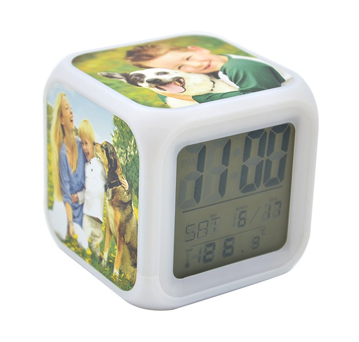 שעון מעורר עם תאורה מתחלפת הדפסה ב- 3 צדדים
